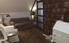 B&b Fleurie  3*